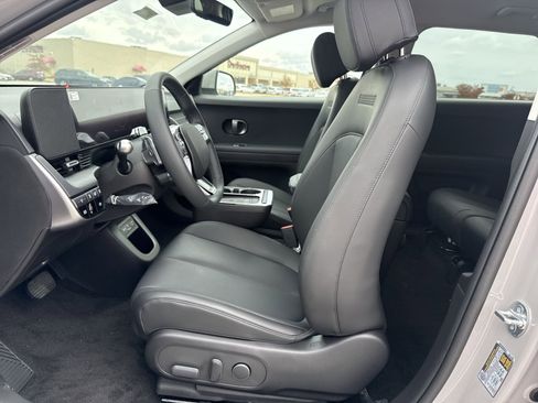 New 2025 Hyundai Ioniq 5 SEL image 13