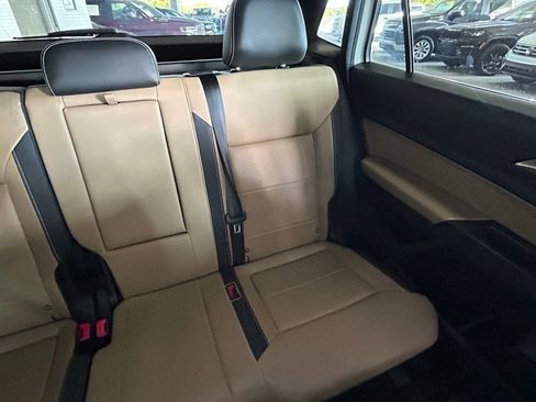 Used 2022 Volkswagen Atlas Cross Sport SE w/ Black Wheel Package image 14