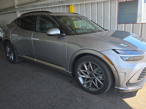 Used 2023 Genesis GV60 Advanced w/ Cargo Package AWD/4WD image 2