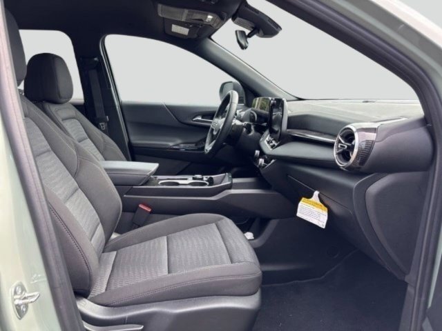 Used 2026 Chevrolet Equinox LT FWD image 17