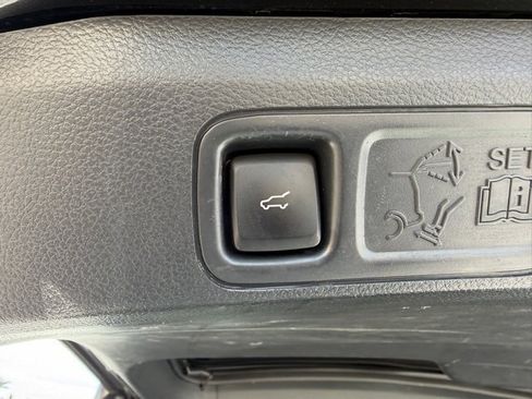 Used 2023 Lincoln Navigator L Black Label image 12