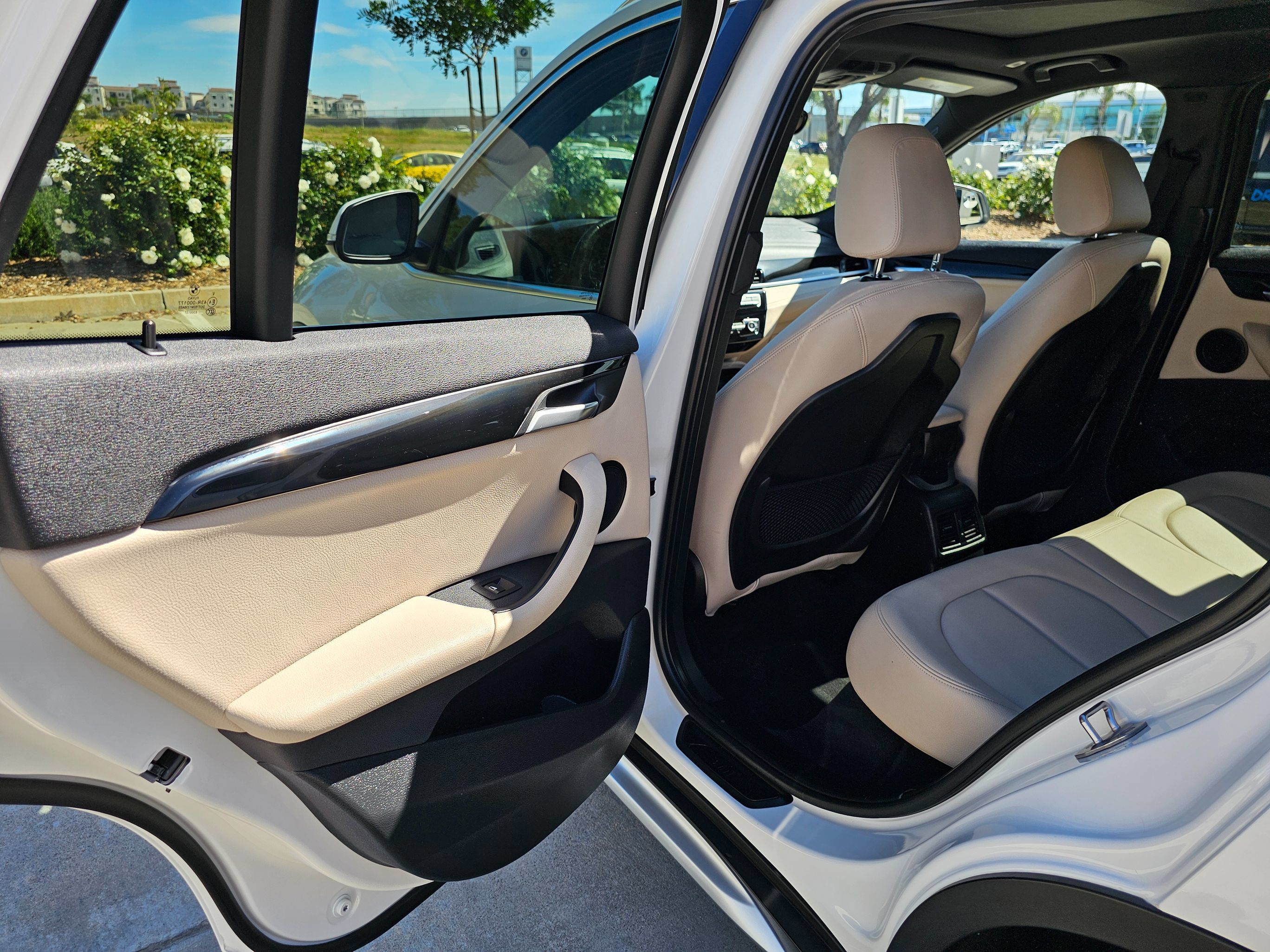Used 2021 BMW X1 sDrive28i w/ Convenience Package FWD image 17