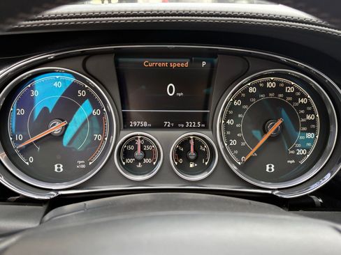 Used 2017 Bentley Continental GT image 14