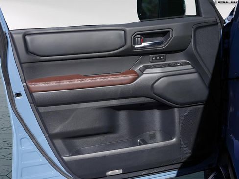 Used 2025 Toyota Land Cruiser Base image 29