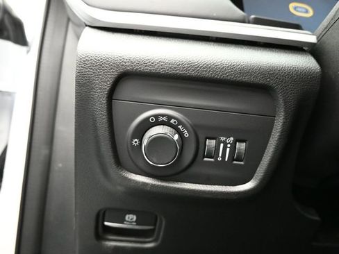 New 2026 Jeep Grand Cherokee Altitude AWD/4WD image 15