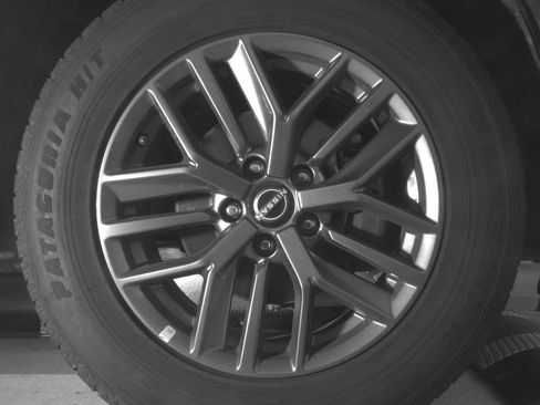 Used 2024 Nissan Rogue S AWD/4WD image 12