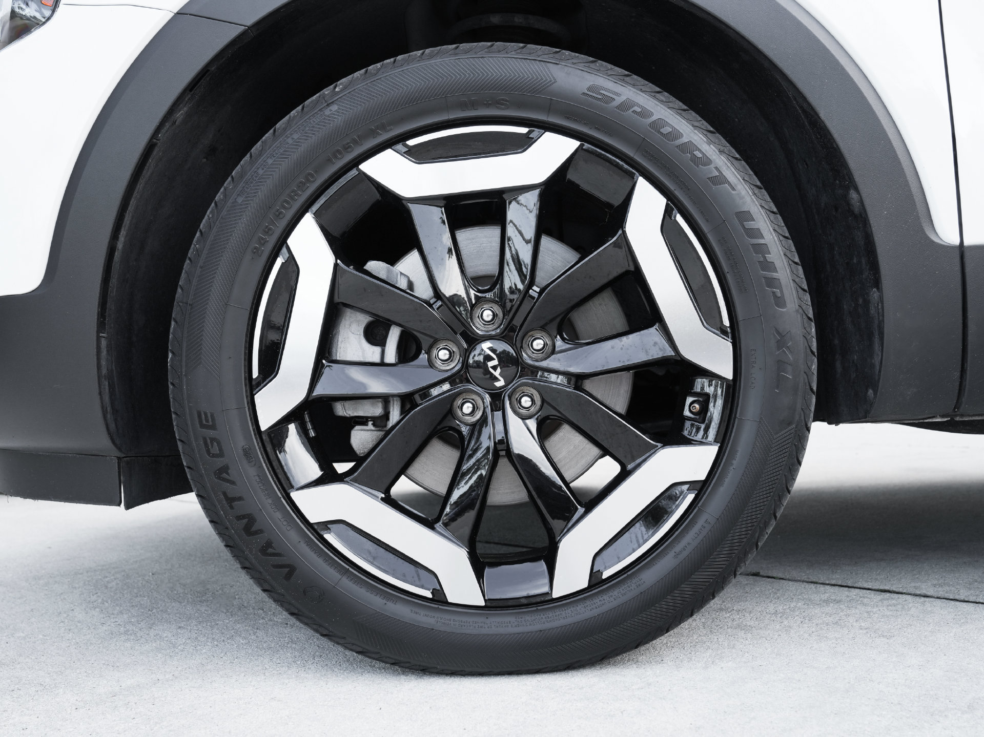 Used 2025 Kia Telluride S FWD image 38