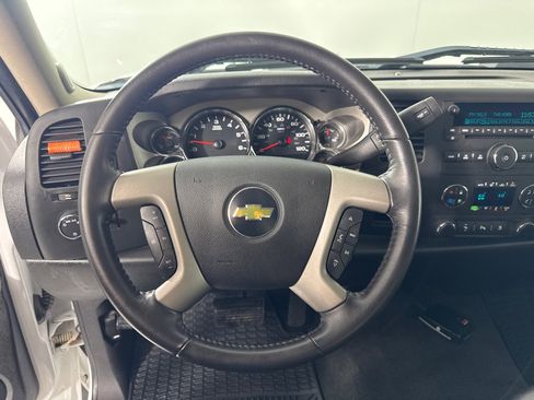Used 2011 Chevrolet Silverado 1500 LT w/ All-Star Edition image 16