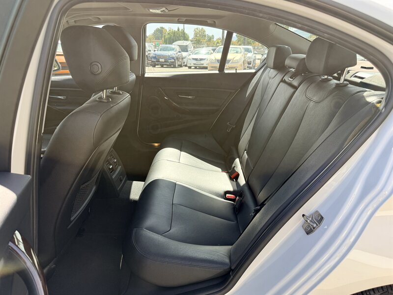 Used 2015 BMW 328i Sedan RWD image 24