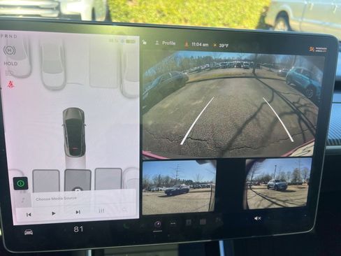 Used 2021 Tesla Model Y Long Range image 30