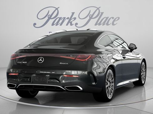 Used 2025 Mercedes-Benz CLE 300 4MATIC Coupe image 16