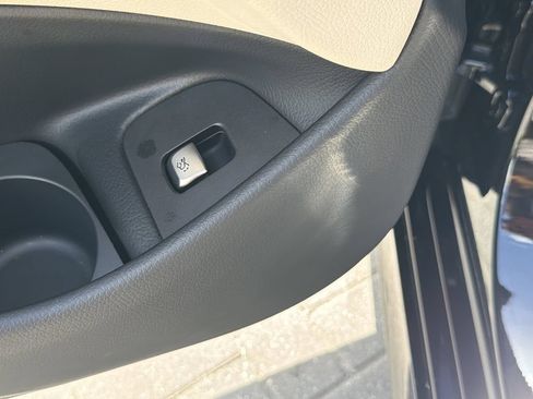 Used 2022 Mercedes-Benz E 350 Sedan image 19