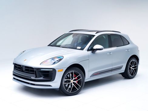 New 2026 Porsche Macan S image 1