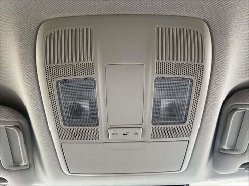 Used 2021 MAZDA CX-5 Touring image 31