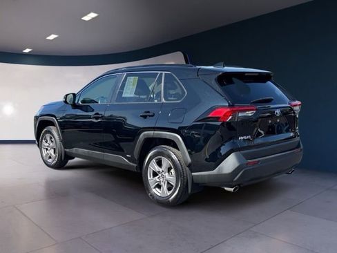 Used 2024 Toyota RAV4 XLE w/ Convenience Package image 3