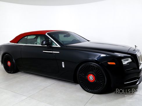 Used 2017 Rolls-Royce Dawn RWD image 6