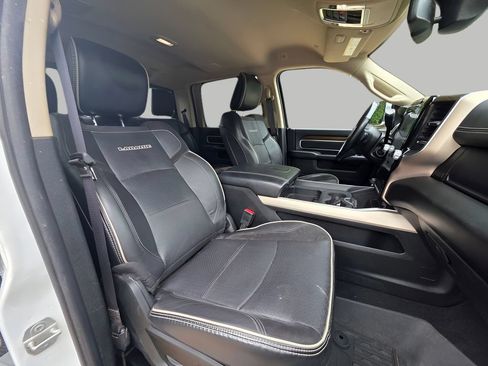 Used 2022 RAM 2500 Laramie AWD/4WD image 10