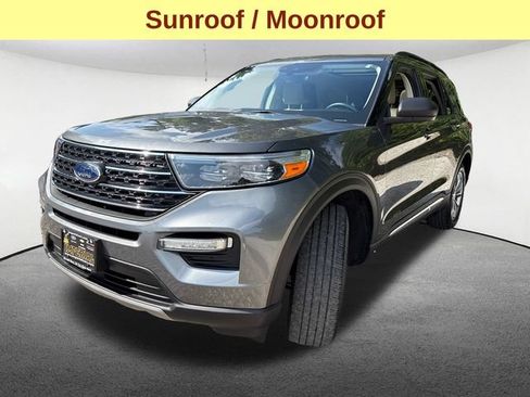 Used 2023 Ford Explorer XLT w/ Equipment Group 202A AWD/4WD image 6