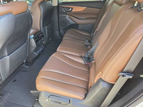 Used 2024 Acura MDX w/ Technology Package FWD image 17