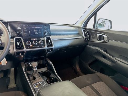 Certified 2023 Kia Sorento LX AWD/4WD image 21