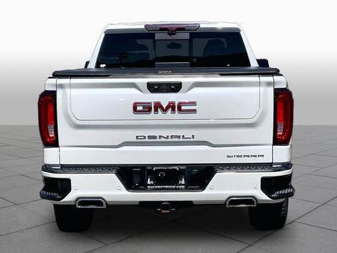 Used 2023 GMC Sierra 1500 Denali w/ Technology Package AWD/4WD image 5
