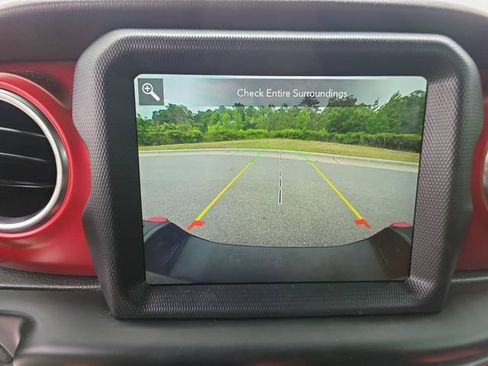 Used 2022 Jeep Gladiator Rubicon w/ Trailer Tow Package AWD/4WD image 23