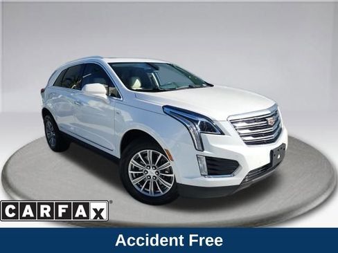 Used 2019 Cadillac XT5 Luxury image 2