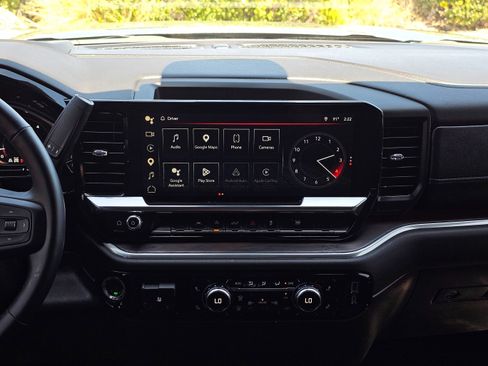 Used 2025 GMC Sierra 1500 SLT AWD/4WD image 23
