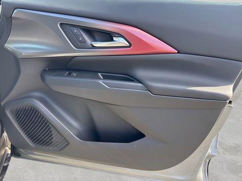 New 2026 Chevrolet Equinox EV RS w/ Convenience Package II image 9