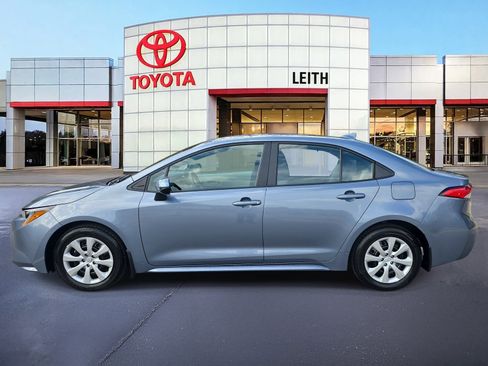 Used 2026 Toyota Corolla LE image 8