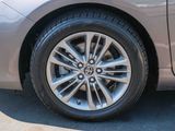 Certified 2017 Toyota Camry SE image 6