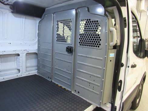 Used 2020 Ford Transit 150 Low Roof RWD image 18