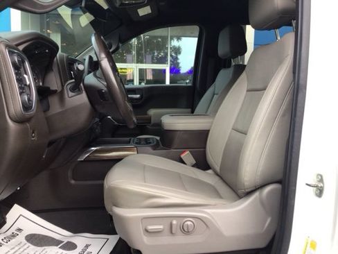 Used 2021 Chevrolet Silverado 1500 LT Trail Boss w/ Convenience Package II AWD/4WD image 8