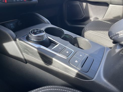 Certified 2023 Ford Escape Active AWD/4WD image 21