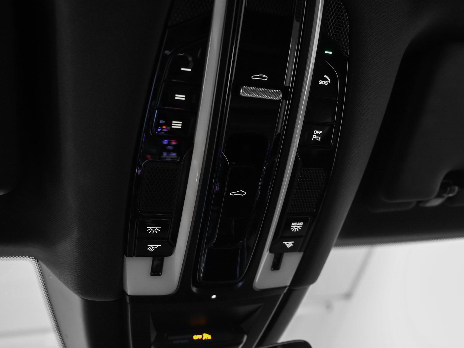Certified 2023 Porsche Cayenne AWD/4WD image 33