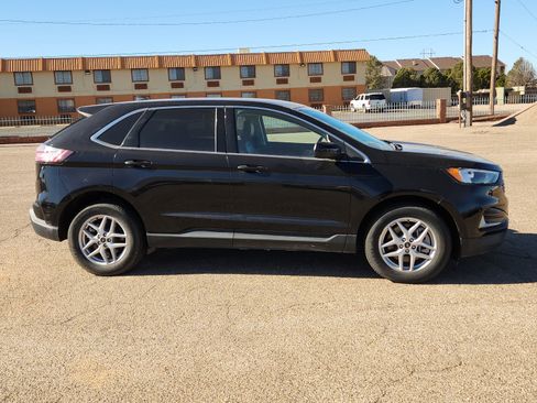 Used 2024 Ford Edge SEL image 5