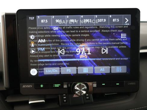 Used 2021 Toyota RAV4 Limited image 18