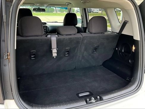 Used 2019 Kia Soul FWD image 32