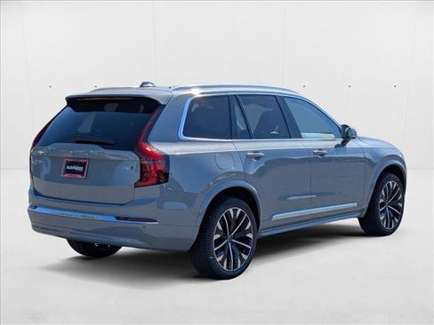 New 2026 Volvo XC90 B6 Ultra w/ Protection Package image 2