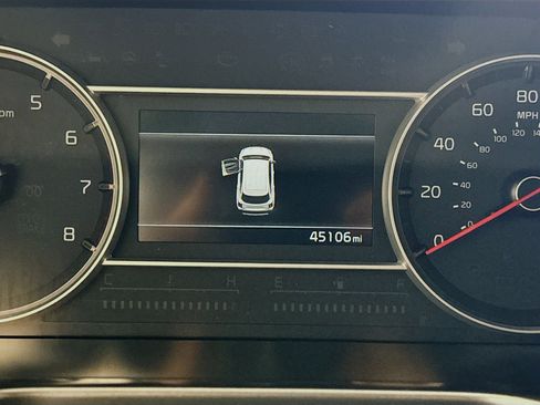 Used 2022 Kia Sorento LX image 15