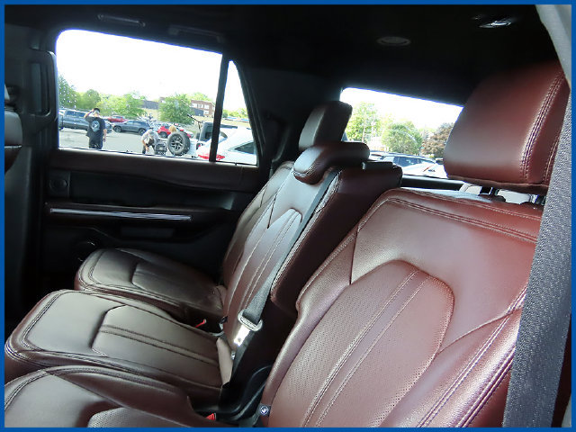 Used 2024 Ford Expedition Max Limited AWD/4WD image 10