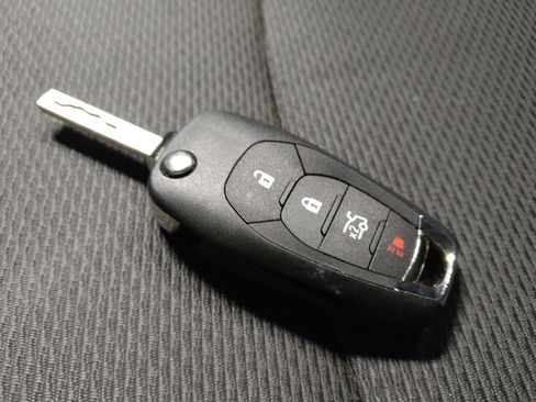 Used 2019 Chevrolet Cruze LS image 32