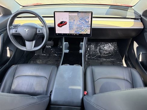 Used 2018 Tesla Model 3 Long Range RWD image 15