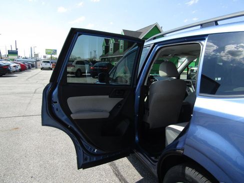 Used 2018 Subaru Forester 2.5i Premium AWD/4WD image 19