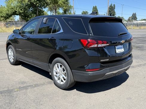 Used 2022 Chevrolet Equinox LT image 3