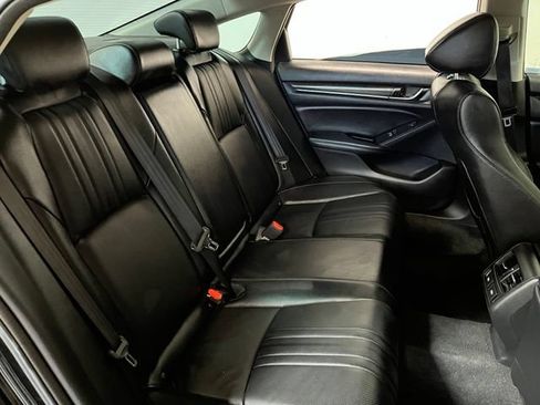Used 2022 Honda Accord Touring image 14