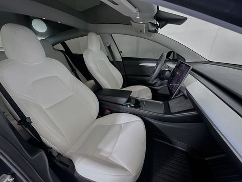 Used 2022 Tesla Model 3 Performance image 31