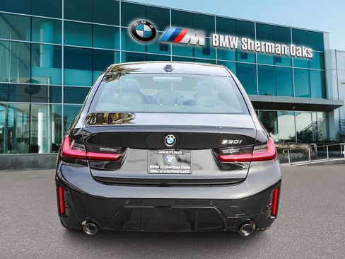New 2026 BMW 330i 330i w/ M Sport Package image 5