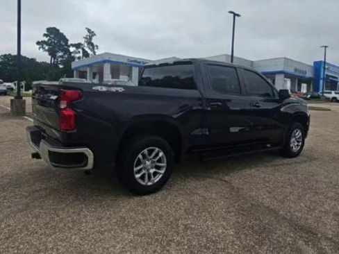 Certified 2023 Chevrolet Silverado 1500 LT AWD/4WD image 8