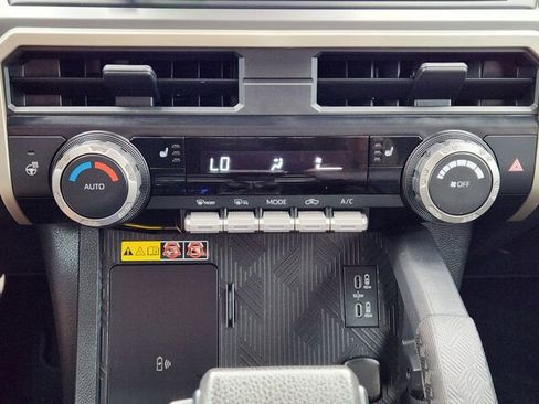 Used 2024 Toyota Tacoma TRD Sport w/ TRD Sport Upgrade Package image 17